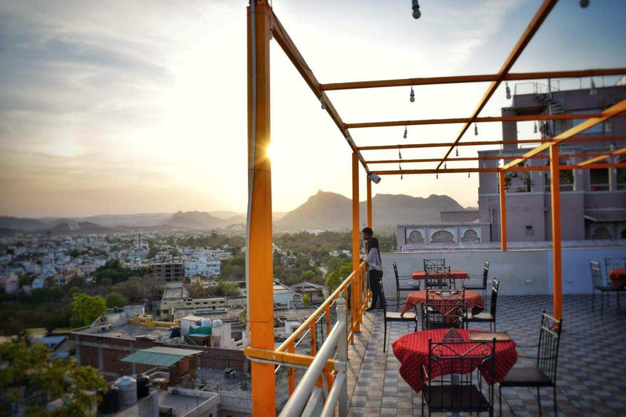 Hotel Kurabar Kothi Udaipur Exterior photo