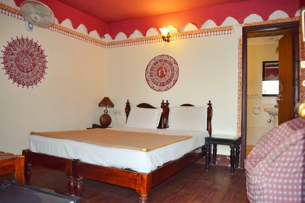 Hotel Kurabar Kothi Udaipur Exterior photo